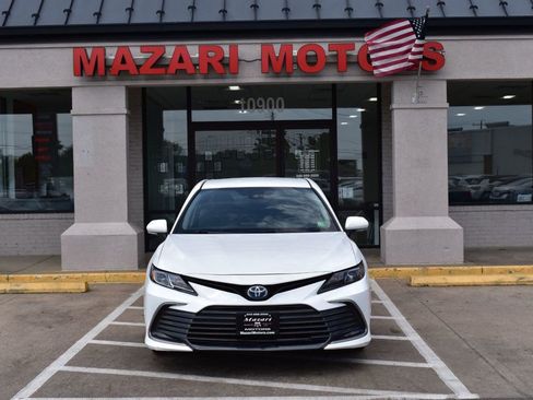 Used 2023 Toyota Camry LE w/ Cold Weather Package FWD image 5