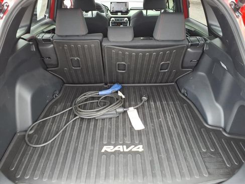 Certified 2021 Toyota RAV4 SE w/ Weather & Moonroof Package AWD/4WD image 17