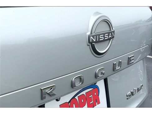 Used 2023 Nissan Rogue SV AWD/4WD image 30