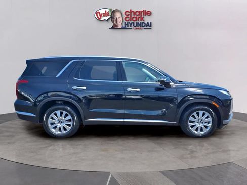 Used 2024 Hyundai Palisade SEL FWD image 6