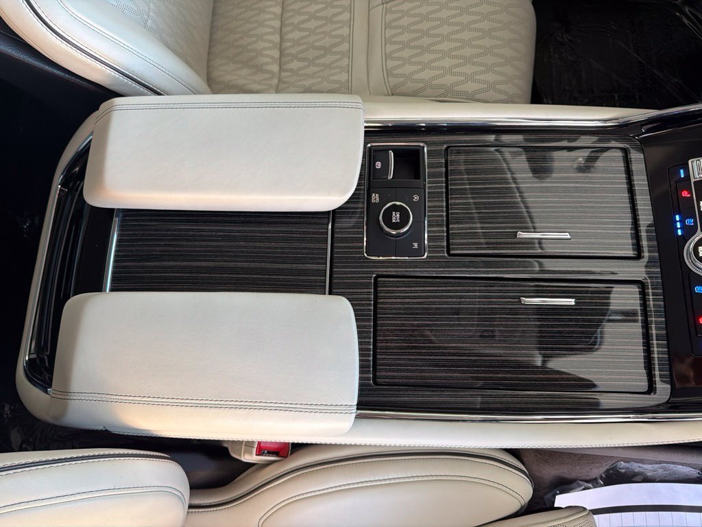 Used 2024 Lincoln Navigator Black Label AWD/4WD image 26