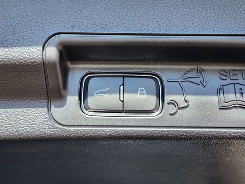 Certified 2022 Ford Explorer ST-Line w/ Class IV Trailer Tow Package image 35