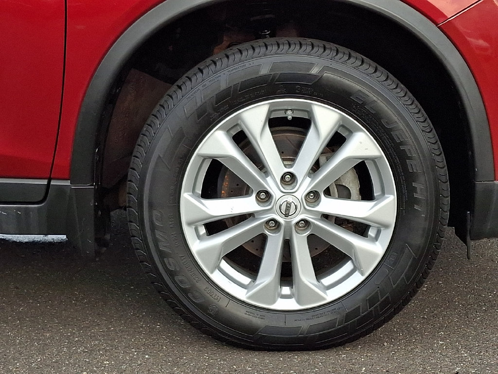 Used 2016 Nissan Rogue SV AWD/4WD image 9