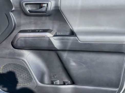 Used 2023 Toyota Tacoma SR5 RWD image 15