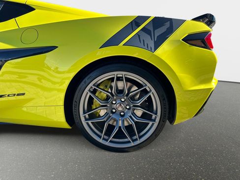 Used 2024 Chevrolet Corvette Z06 image 12