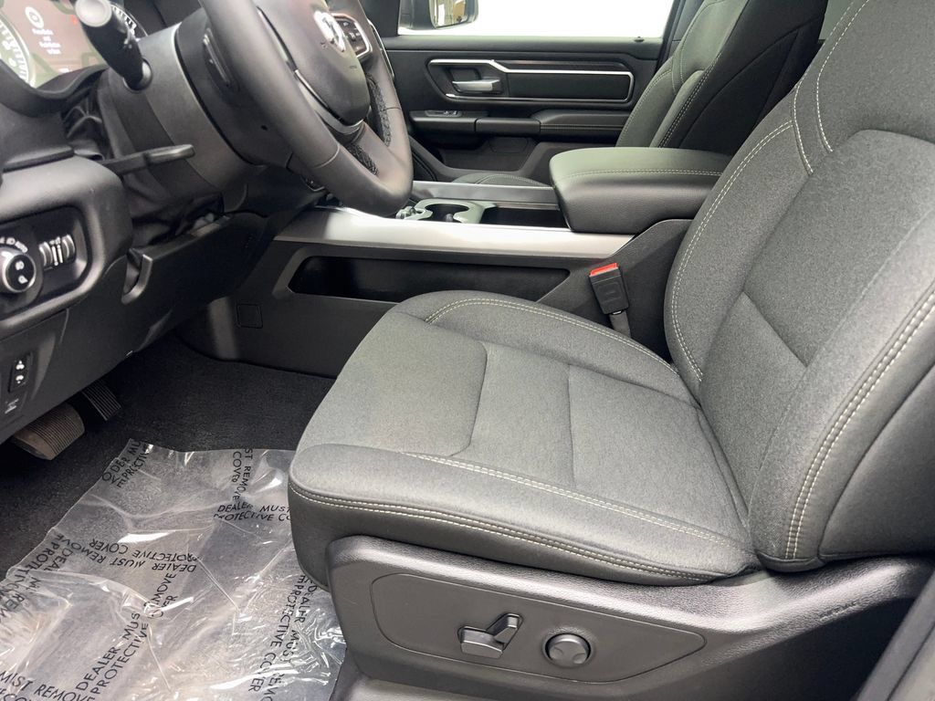 Used 2025 RAM 1500 Lone Star AWD/4WD image 29