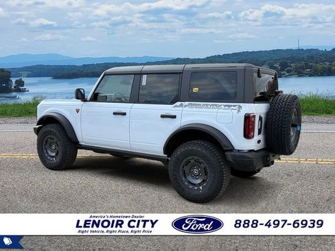 New 2025 Ford Bronco Badlands w/ Sasquatch Package AWD/4WD image 5