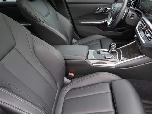 Used 2022 BMW 330i Sedan w/ Premium Package RWD image 12