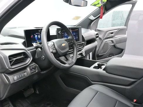 Used 2024 Chevrolet Silverado EV W/T image 15