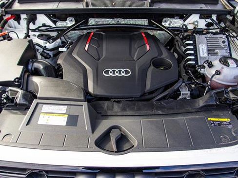 Used 2023 Audi SQ5 Premium Plus w/ Premium Plus Package image 27