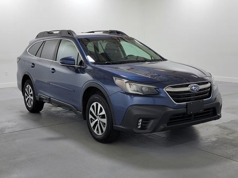 Used 2021 Subaru Outback Premium AWD/4WD image 2