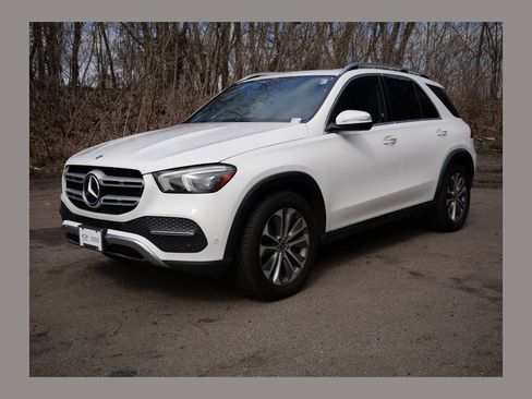 Used 2022 Mercedes-Benz GLE 350 4MATIC w/ Premium Package image 1