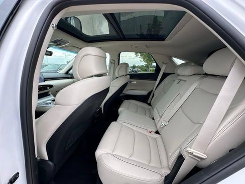 Used 2026 Genesis GV70 2.5T Advanced AWD/4WD image 15