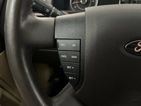 Used 2009 Ford Taurus SEL FWD image 58