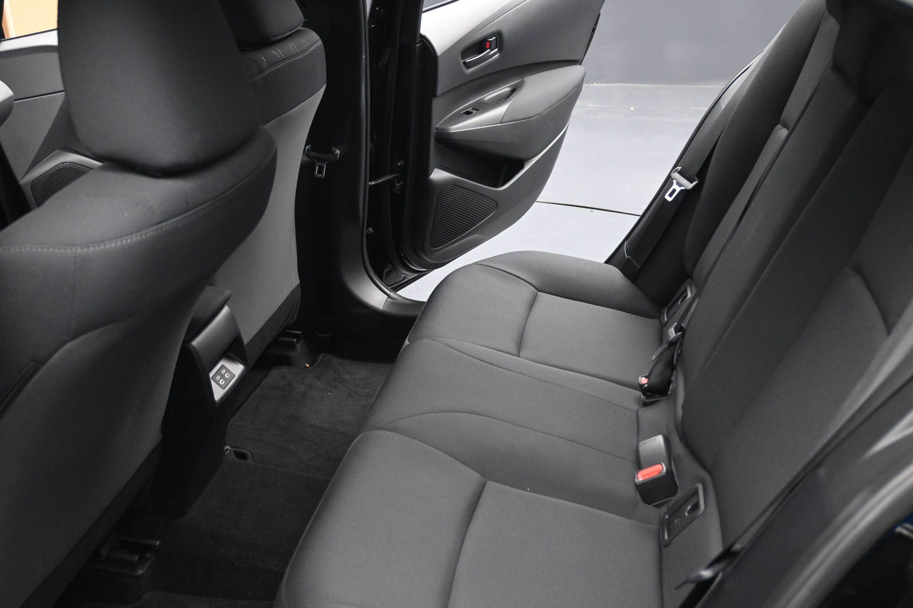 Used 2026 Toyota Corolla LE FWD image 22