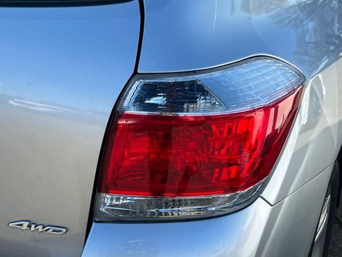 Used 2013 Toyota Highlander Limited image 17