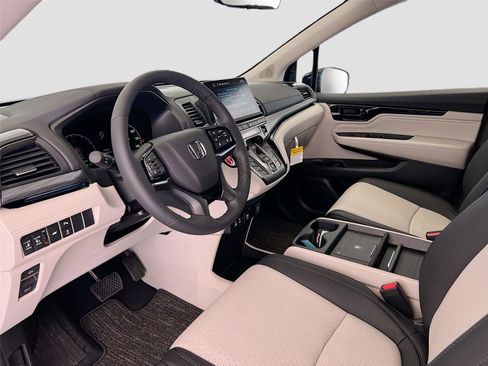 New 2026 Honda Odyssey Elite image 13