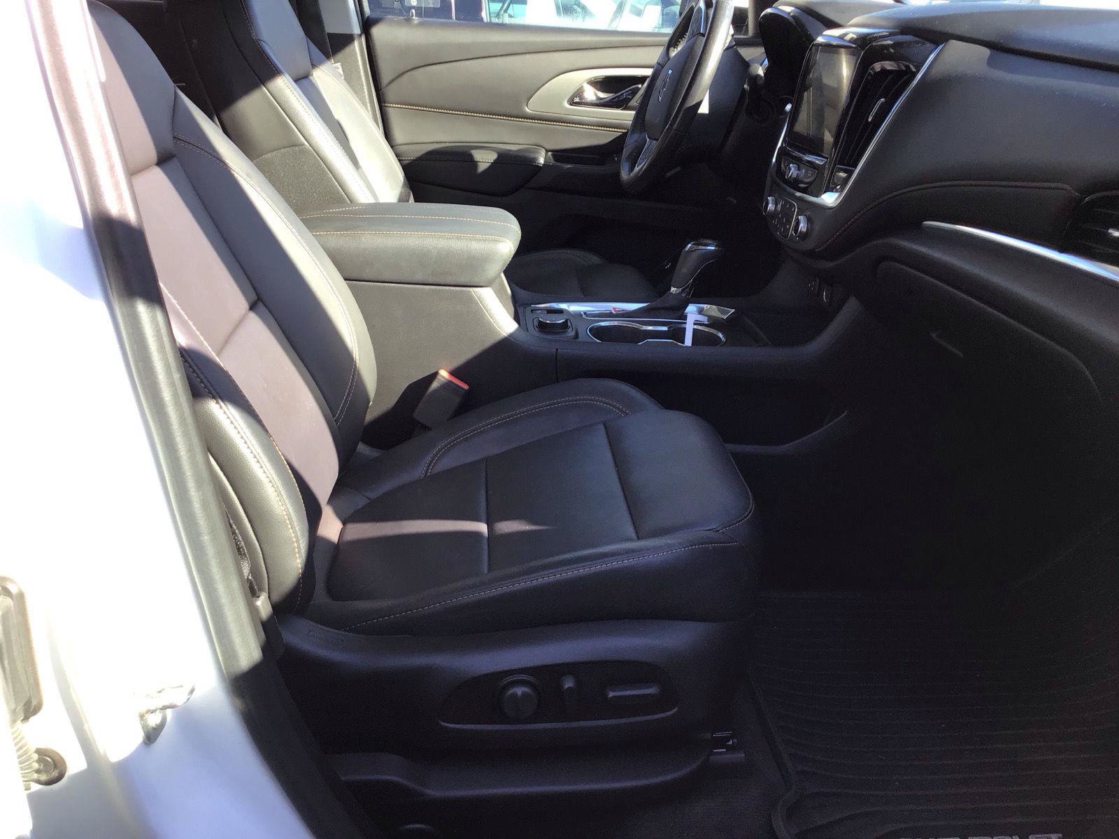 Used 2020 Chevrolet Traverse RS FWD image 8