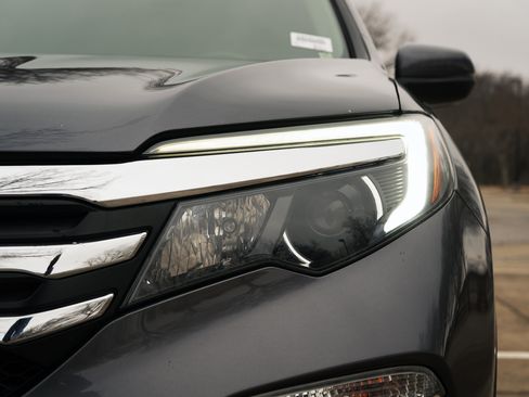 Used 2017 Honda Pilot EX-L image 11