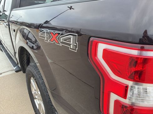 Used 2019 Ford F150 XLT w/ Equipment Group 302A Luxury image 13