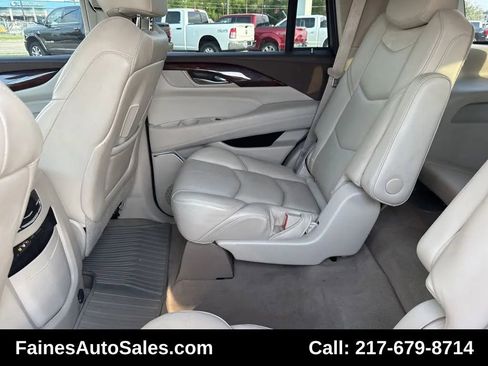 Used 2016 Cadillac Escalade Luxury image 33