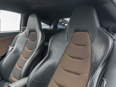 Used 2012 McLaren MP4-12C Coupe RWD image 9