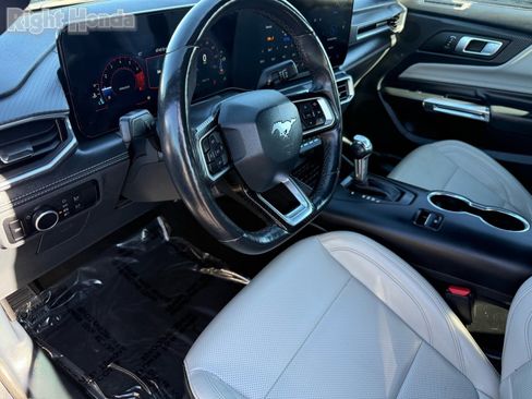 Used 2024 Ford Mustang Premium image 11