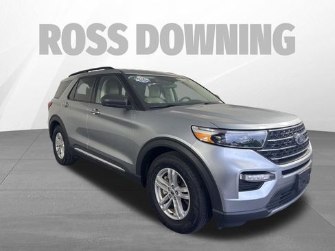 Used 2024 Ford Explorer XLT w/ Equipment Group 202A RWD image 3
