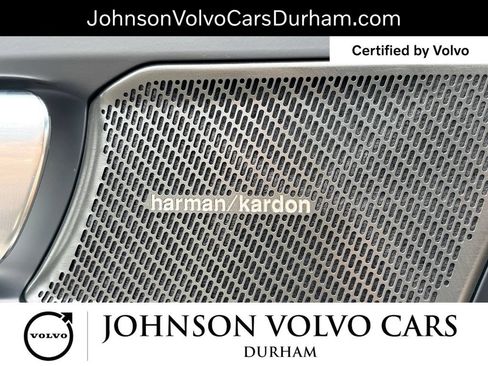 Certified 2024 Volvo XC40 Recharge Ultimate RWD image 23