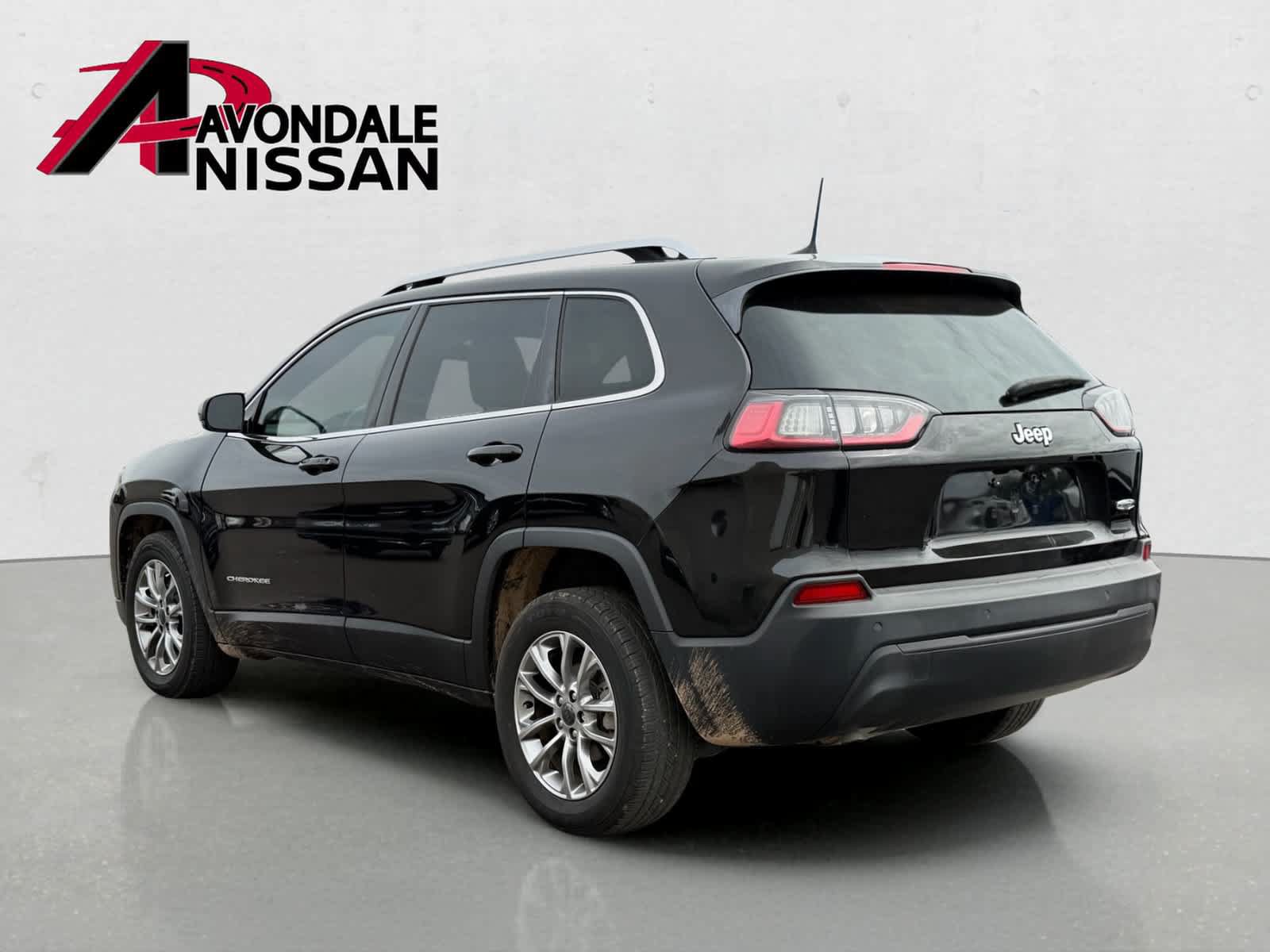 Used 2020 Jeep Cherokee Latitude Plus FWD image 3