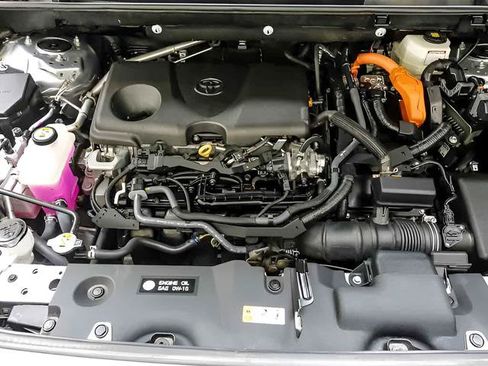 Certified 2025 Toyota RAV4 XLE AWD/4WD image 24