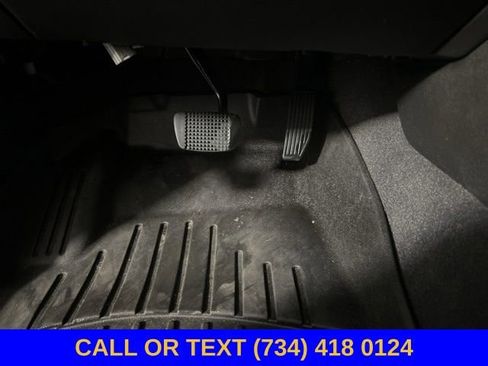 Used 2021 Chevrolet Colorado W/T AWD/4WD image 13