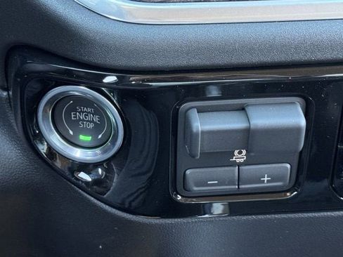 New 2026 Chevrolet Silverado 1500 RST w/ Texas Edition Plus image 15