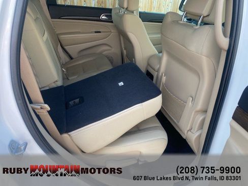 Used 2016 Jeep Grand Cherokee Laredo w/ Quick Order Package 23E AWD/4WD image 27