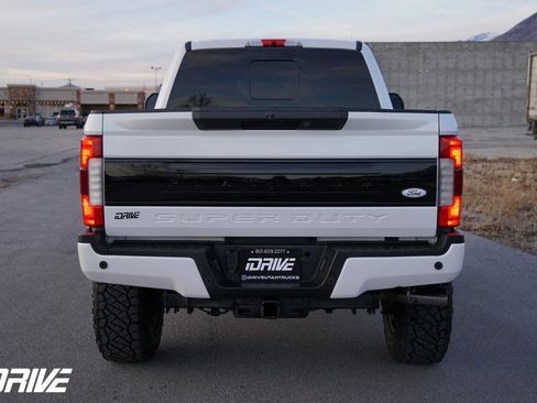 Used 2017 Ford F350 Platinum w/ Platinum Ultimate Package image 9