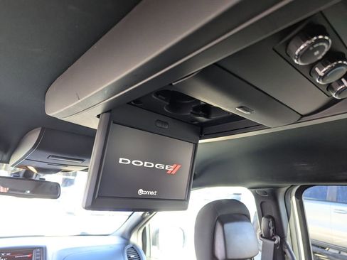 Used 2019 Dodge Grand Caravan SE image 28