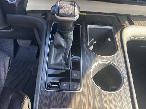 Used 2021 Toyota Sienna Platinum FWD image 21