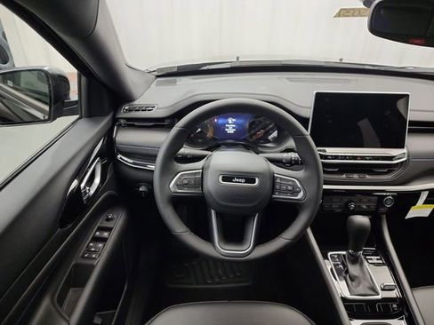 New 2026 Jeep Compass Limited image 12
