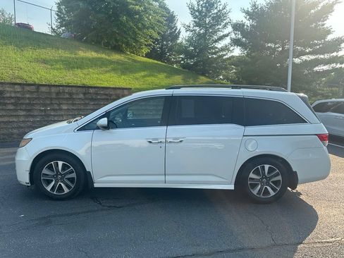 Used 2015 Honda Odyssey Touring image 5