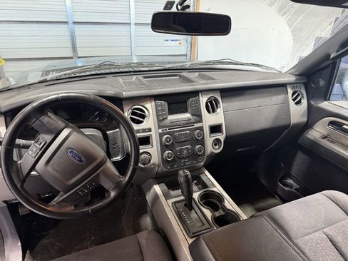 Used 2015 Ford Expedition EL XLT image 5