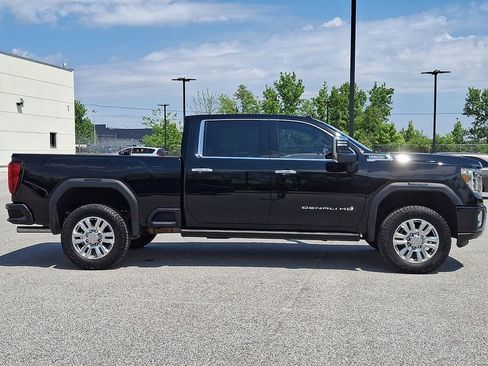 Used 2022 GMC Sierra 2500 Denali w/ Technology Package AWD/4WD image 10