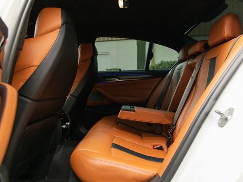 Used 2019 BMW M5 Sedan 4D w/ Executive Package image 32