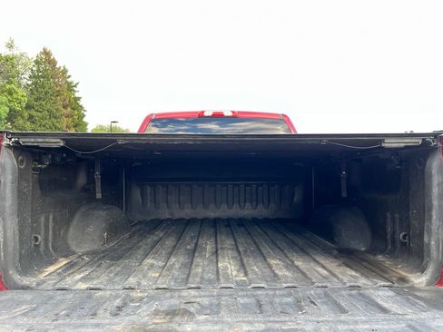 Used 2019 GMC Sierra 1500 SLE w/ SLE Value Package AWD/4WD image 12