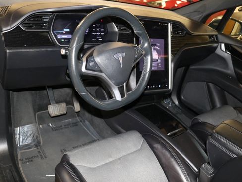 Used 2018 Tesla Model X 75D image 74