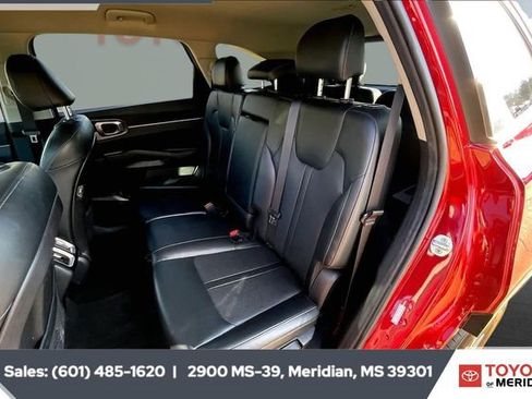 Used 2021 Kia Sorento S image 19