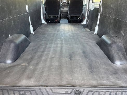 Used 2024 Ford Transit 250 148 Medium Roof w/ Load Area Protection Package RWD image 21