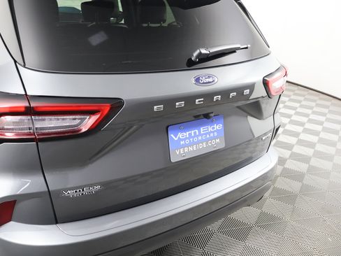 Used 2024 Ford Escape ST-Line image 15