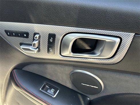 Used 2018 Mercedes-Benz SLC 43 AMG image 22