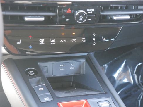 New 2026 Nissan Kicks SR w/ SR Premium Package image 14