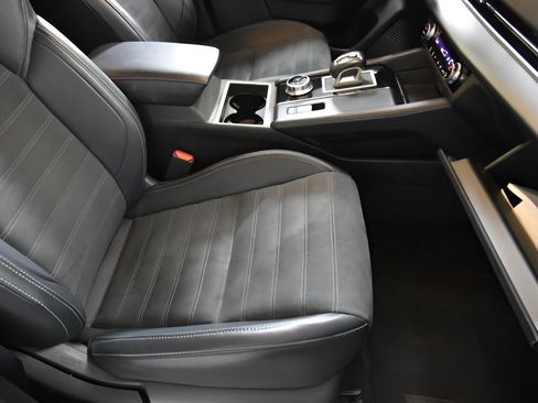 Used 2024 Mitsubishi Outlander SE image 36